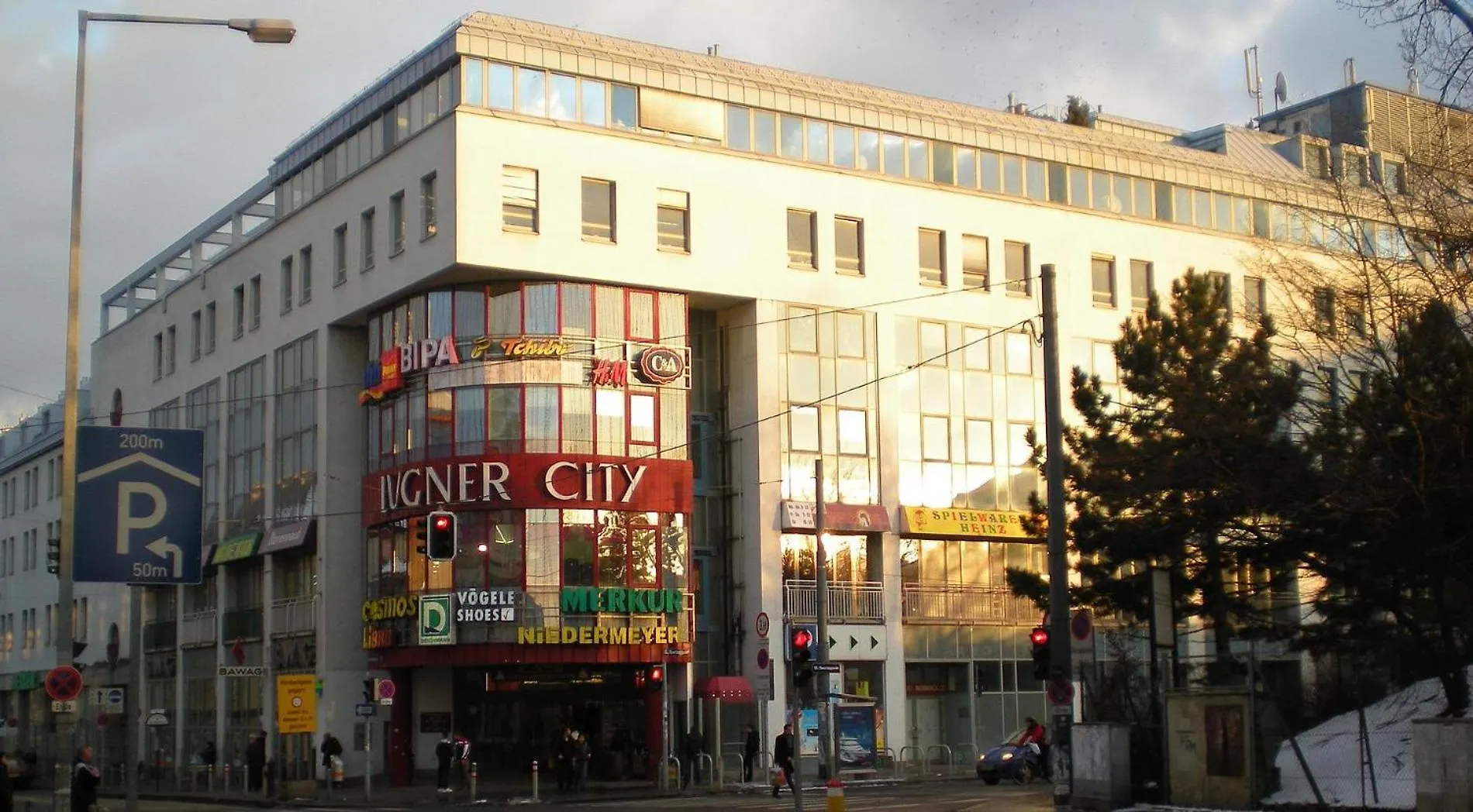 Vienna Shopping Center 3 Apartment